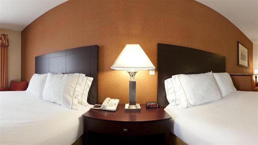 Holiday Inn Express Reno Airport By Ihg Bagian luar foto