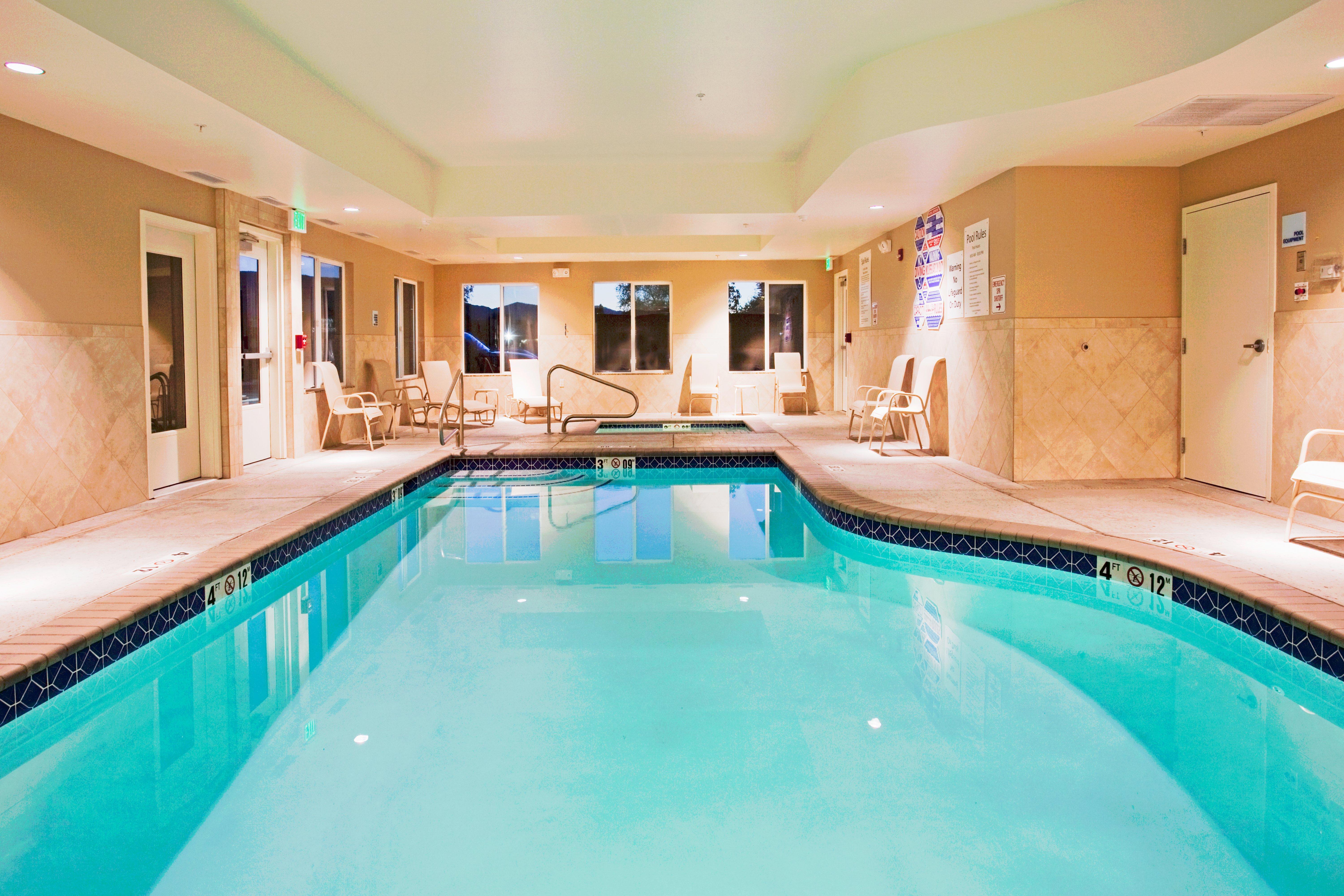 Holiday Inn Express Reno Airport By Ihg Bagian luar foto