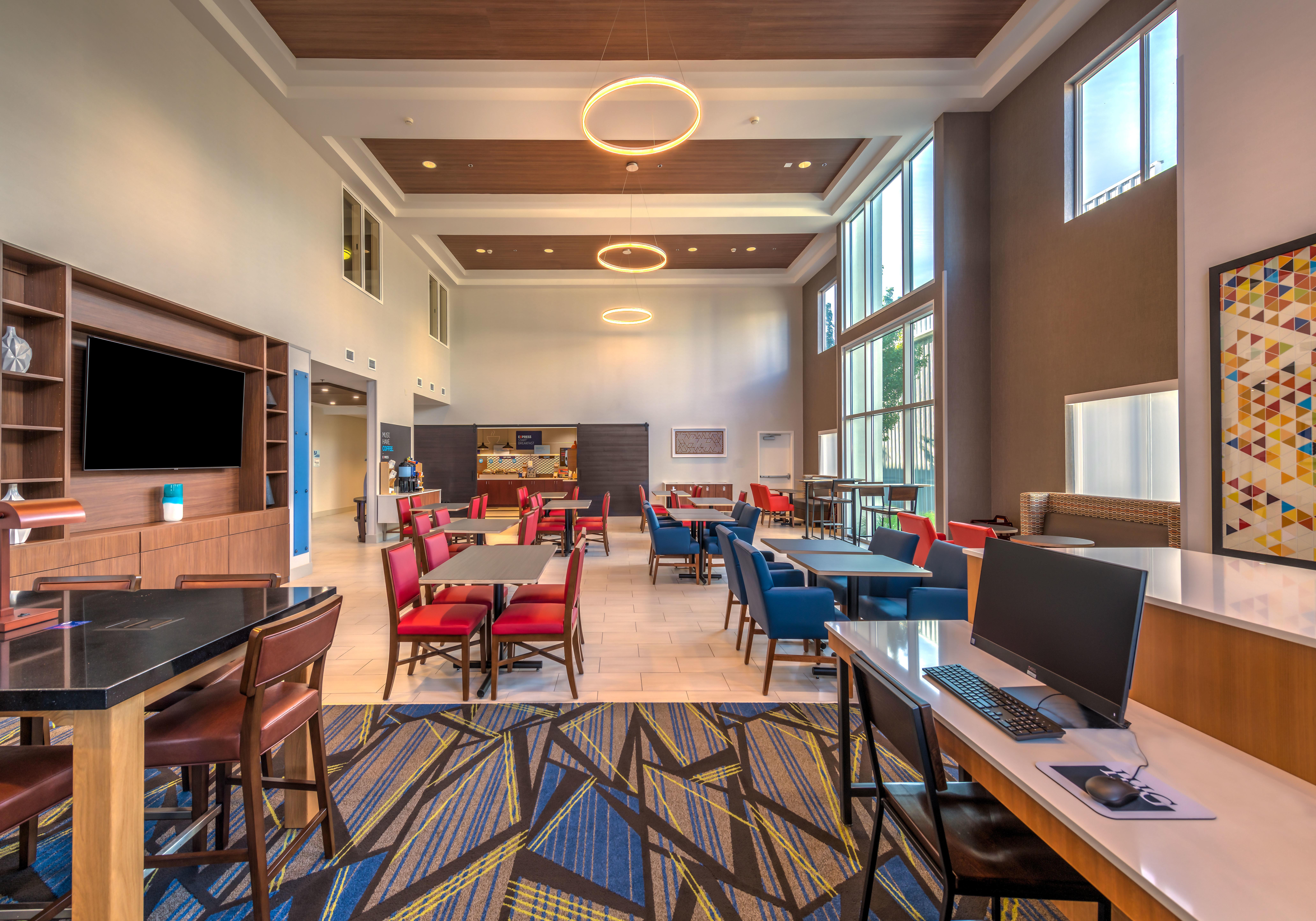 Holiday Inn Express Reno Airport By Ihg Bagian luar foto