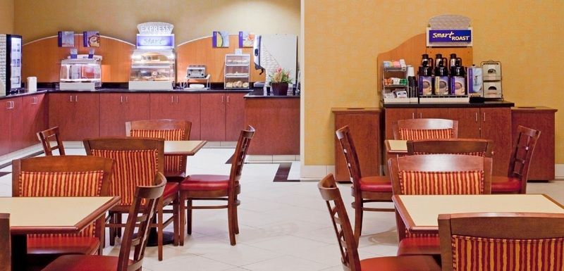 Holiday Inn Express Reno Airport By Ihg Bagian luar foto